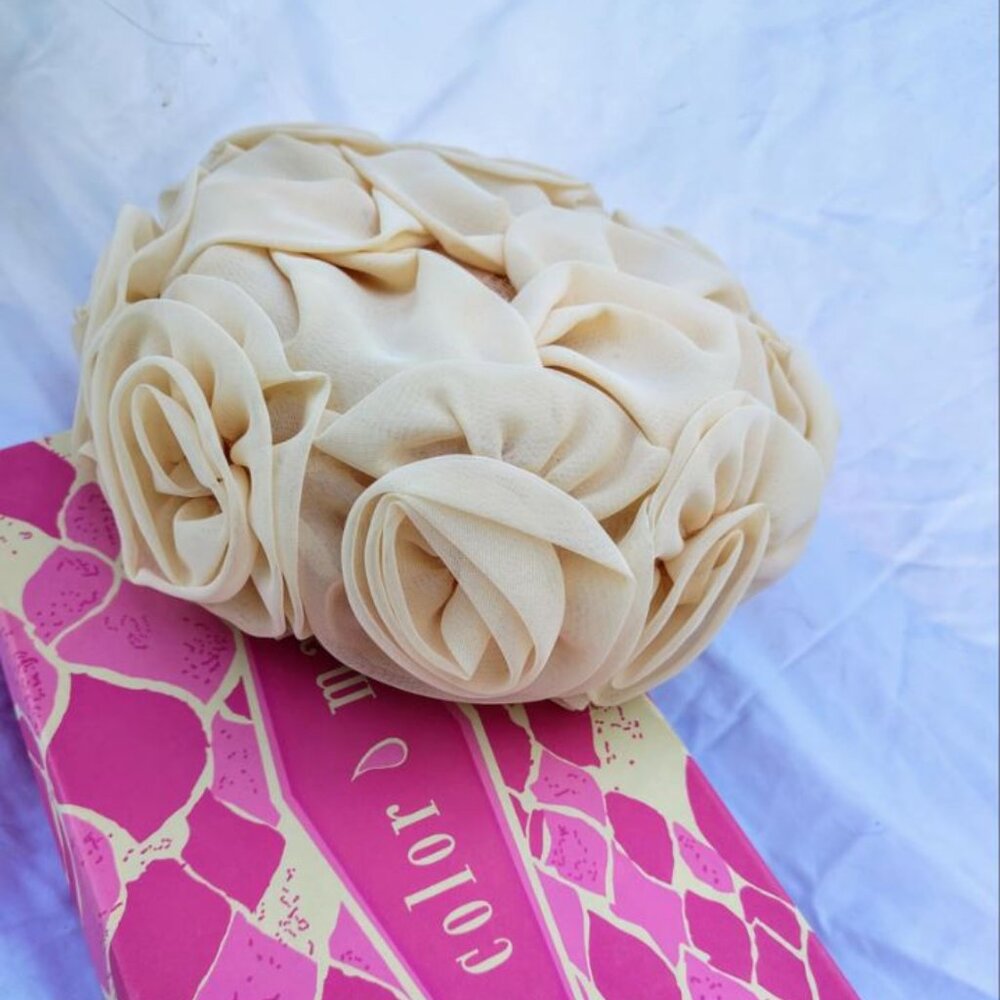 🌸 Vintage UNION MADE USA Cream / Nude Floral Fascinator Hat - Mid-Century Chic